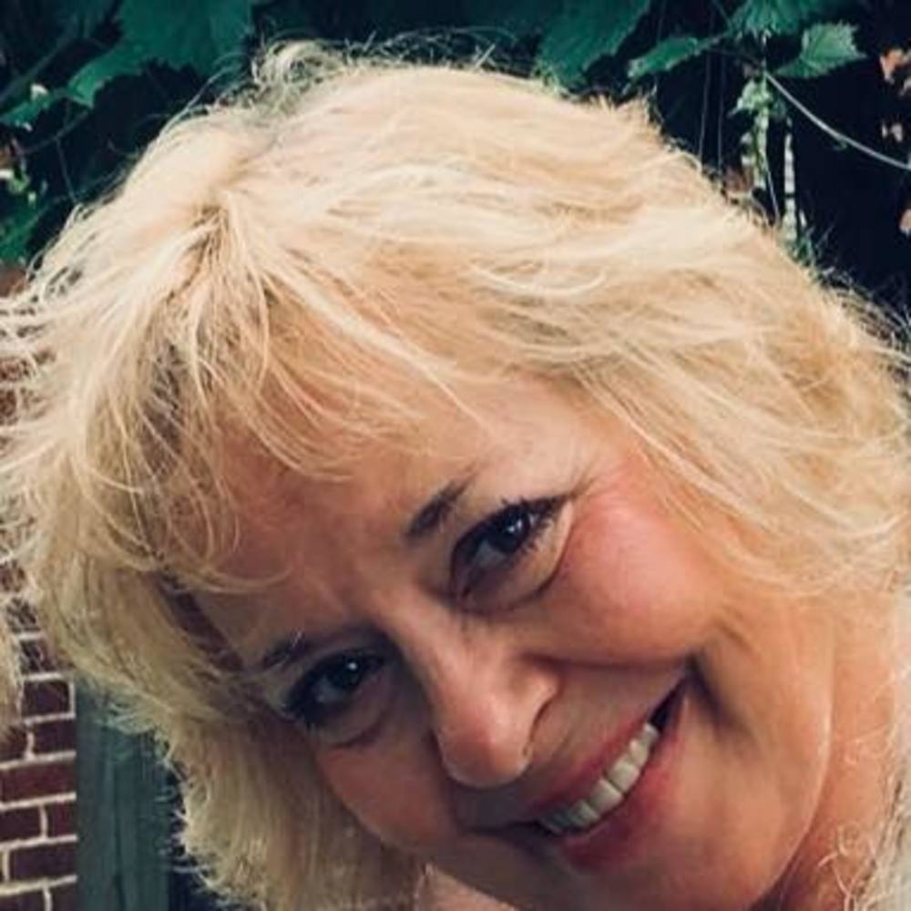 Meet your Posher, Valerie